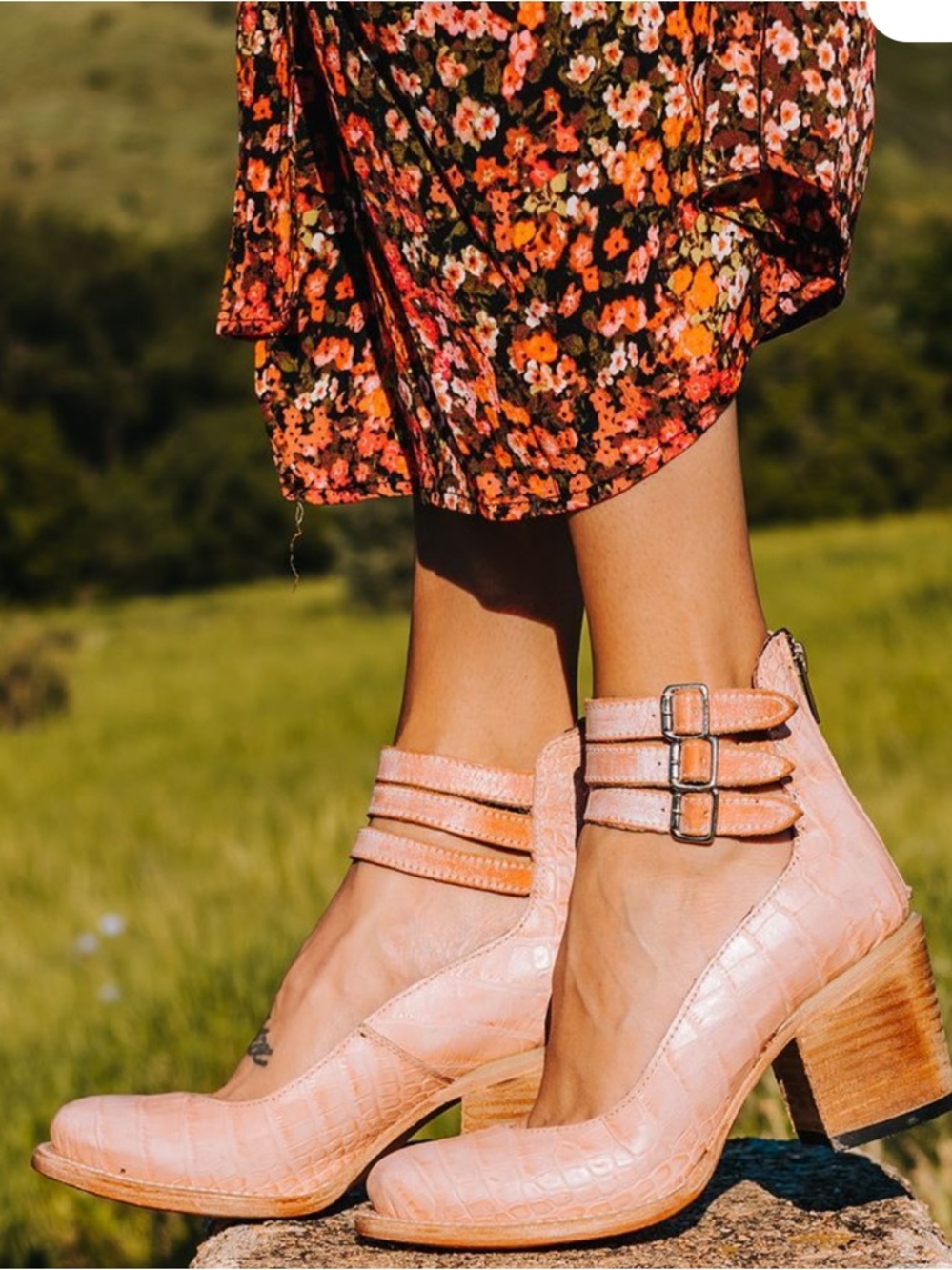 Freebird by Steven Randi Croc-Embossed Pink Triple Ankle Strap Block Heels Sz 9